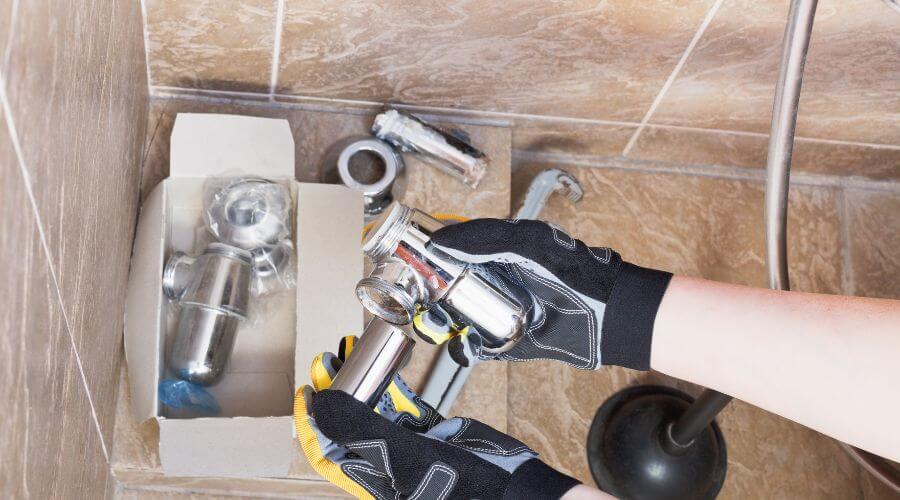 Professional gutter cleaning in Wentworth, SD